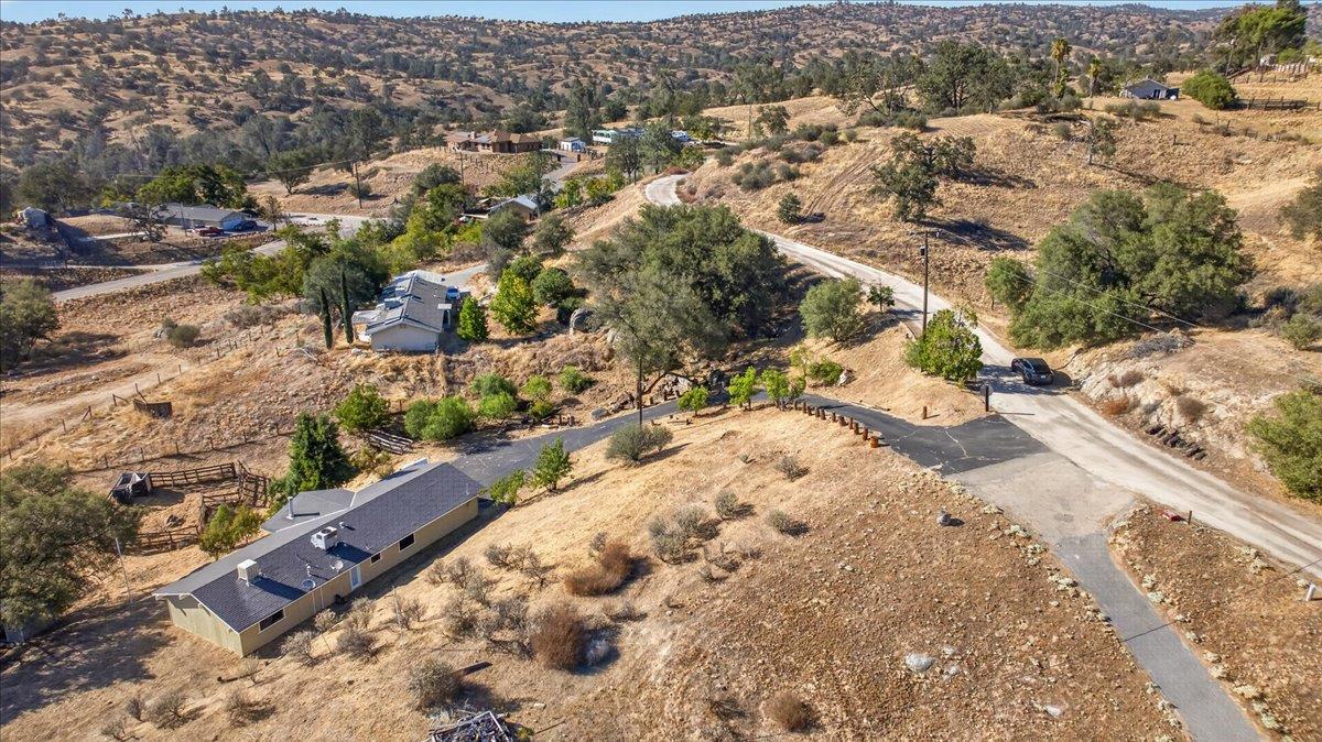28368 River Road Way, Madera, CA 93636