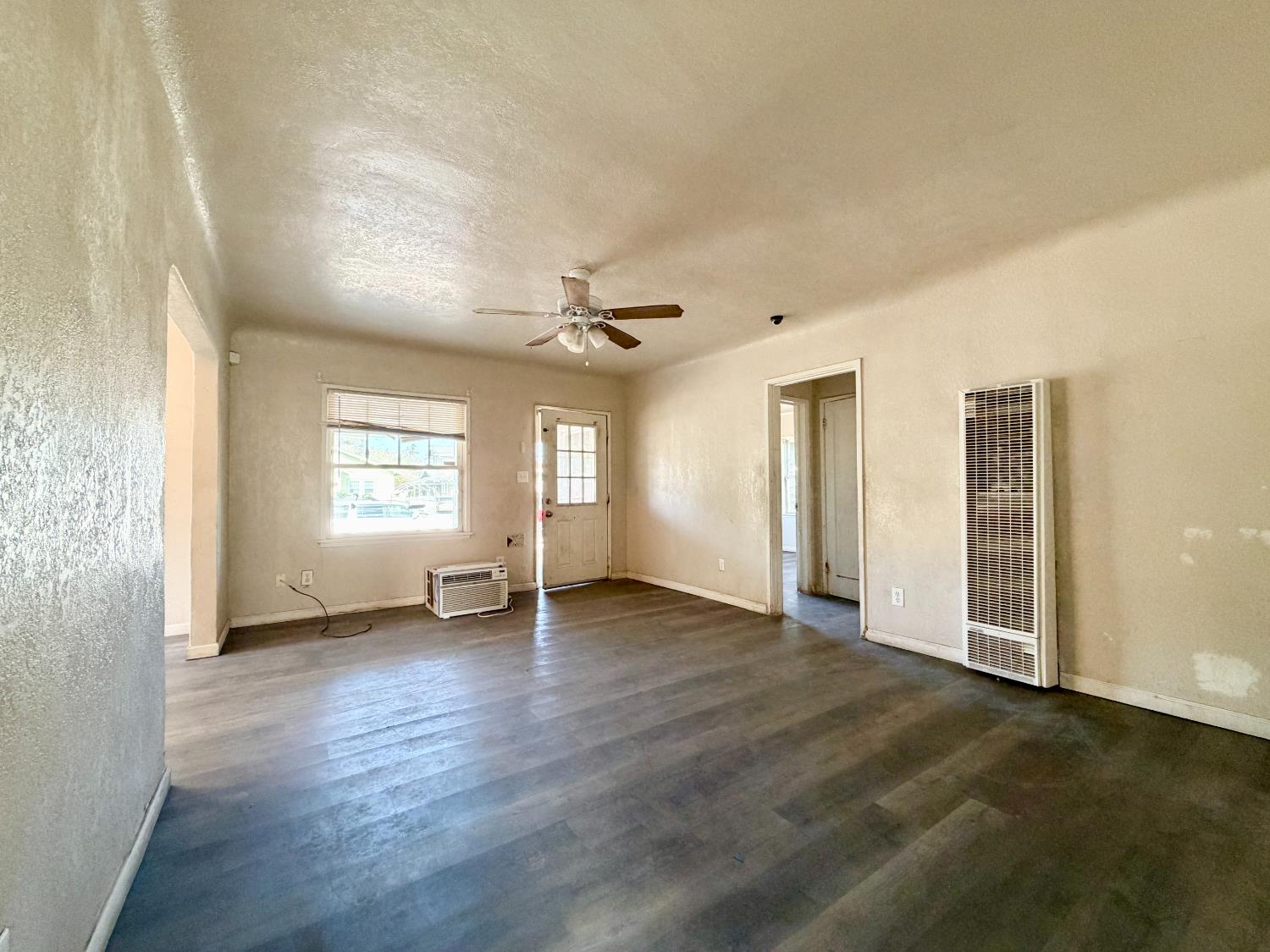 434 N Echo Ave, Fresno, CA 93701