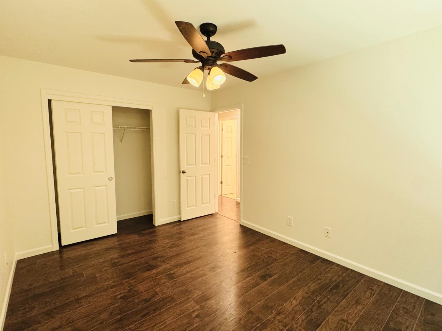 5824 E Kaviland Ave, Fresno, CA 93727