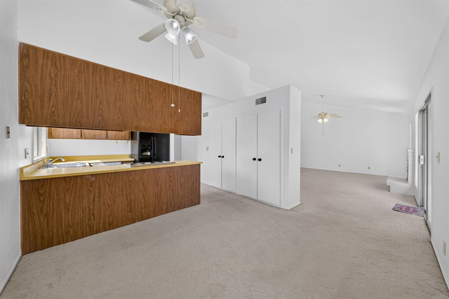 317 W Sierra Ave #117, Fresno, CA 93704