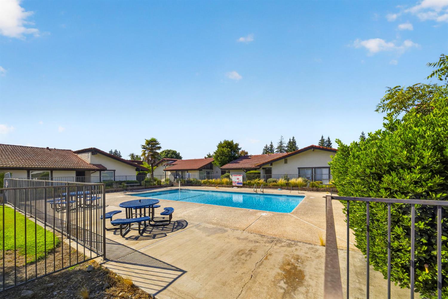 317 W Sierra Ave #117, Fresno, CA 93704