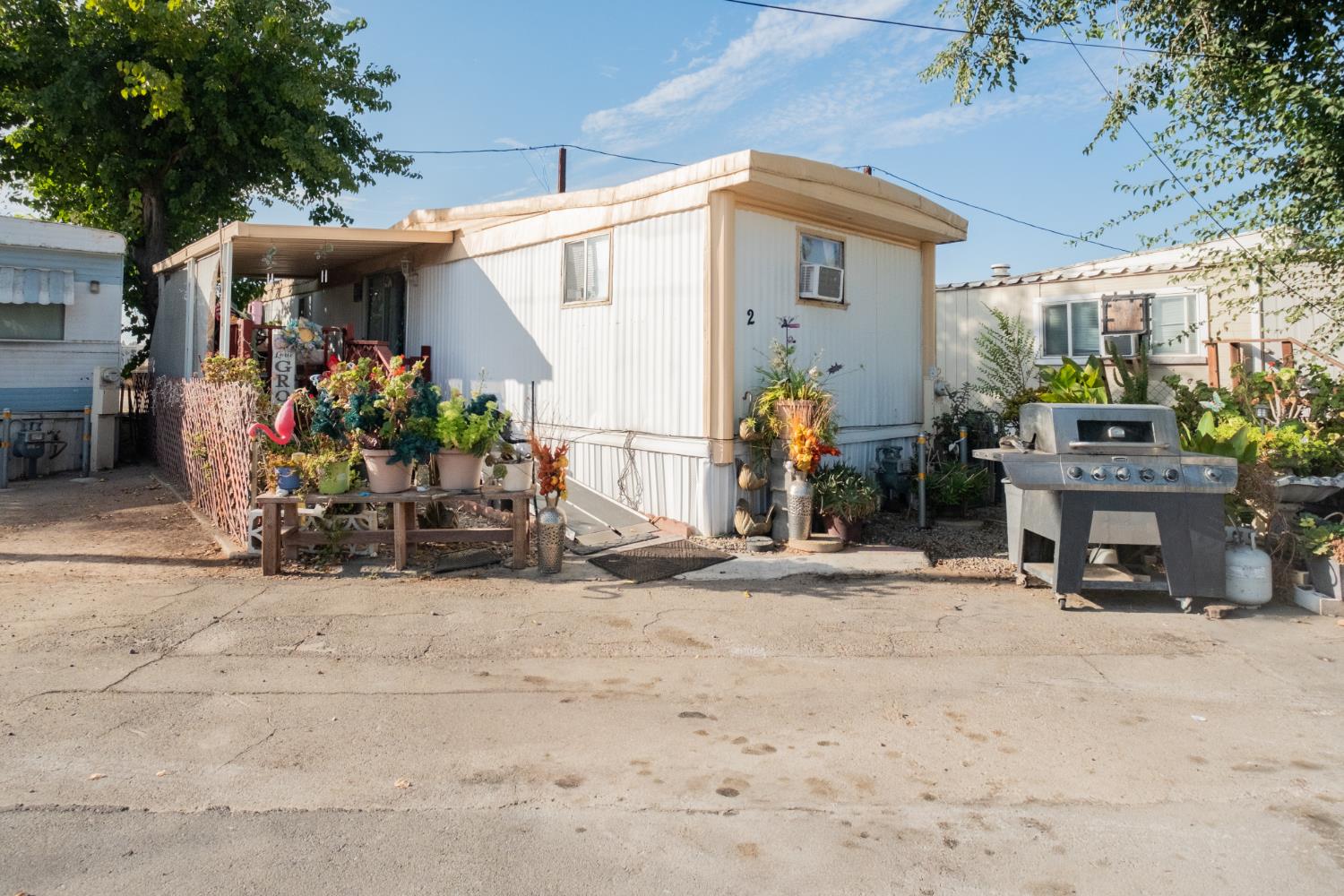 1941 N Golden State Blvd #SPC 2, Fresno, CA 93705
