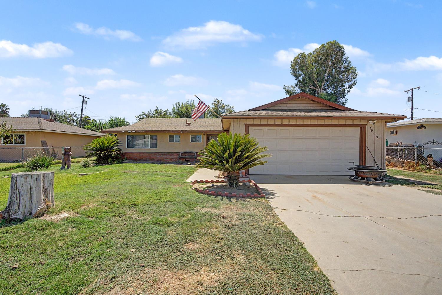 10129 Heath St, Hanford, CA 93230
