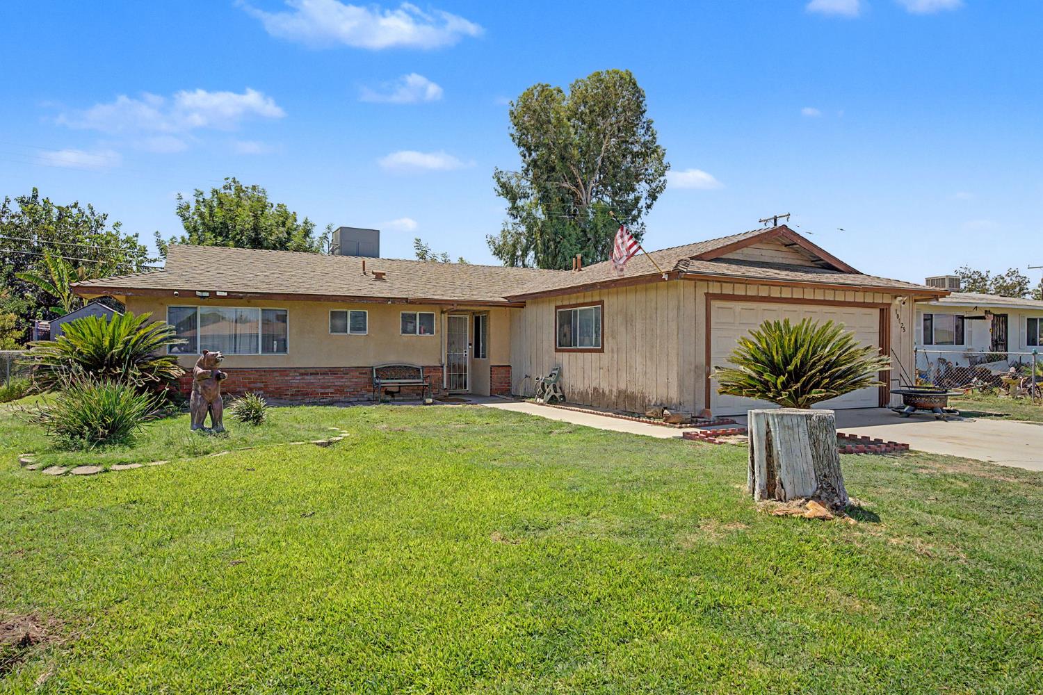 10129 Heath St, Hanford, CA 93230
