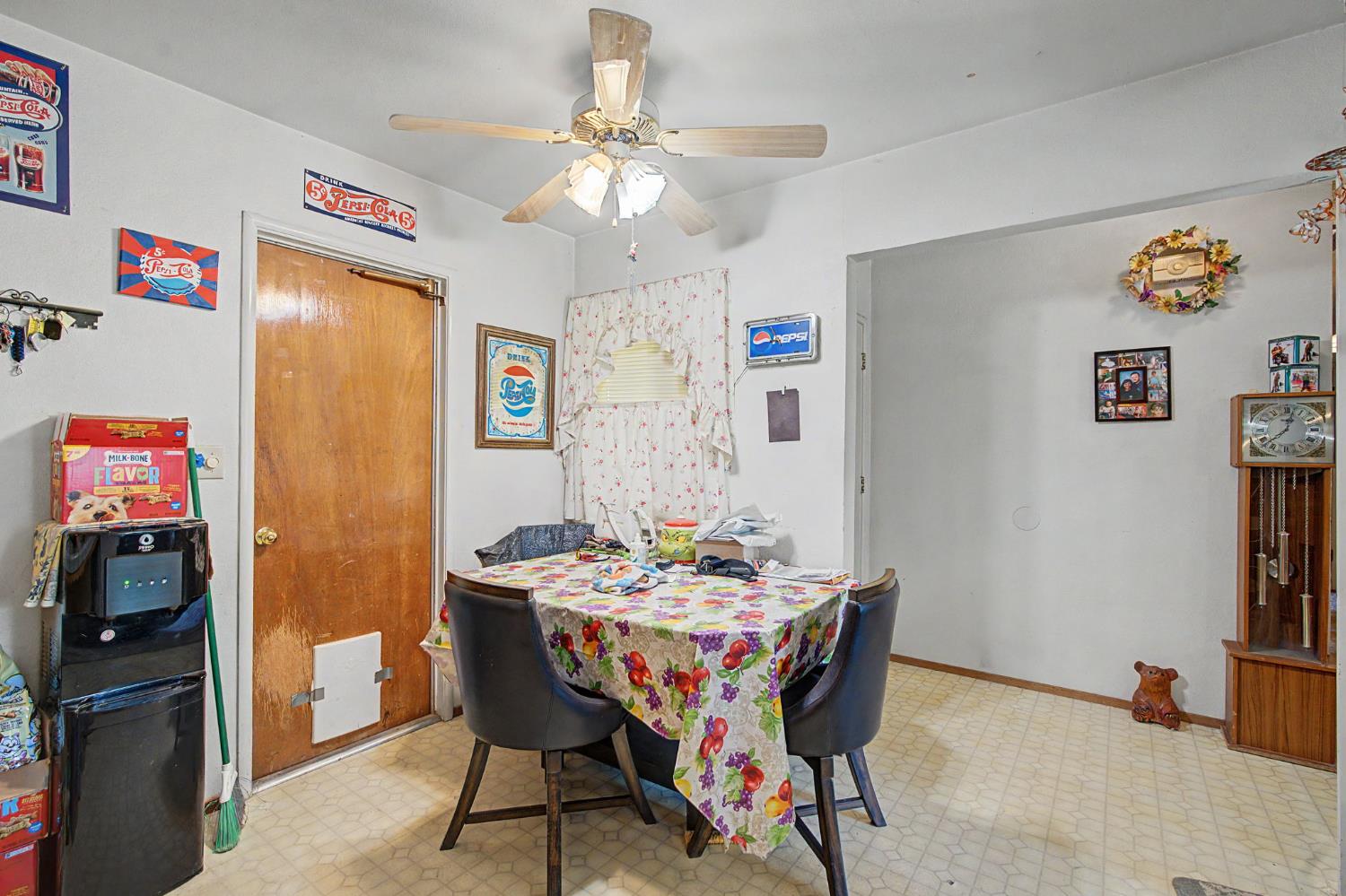 10129 Heath St, Hanford, CA 93230