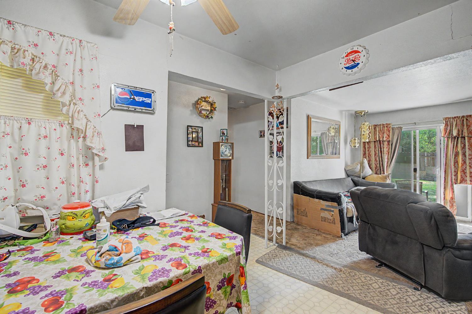 10129 Heath St, Hanford, CA 93230