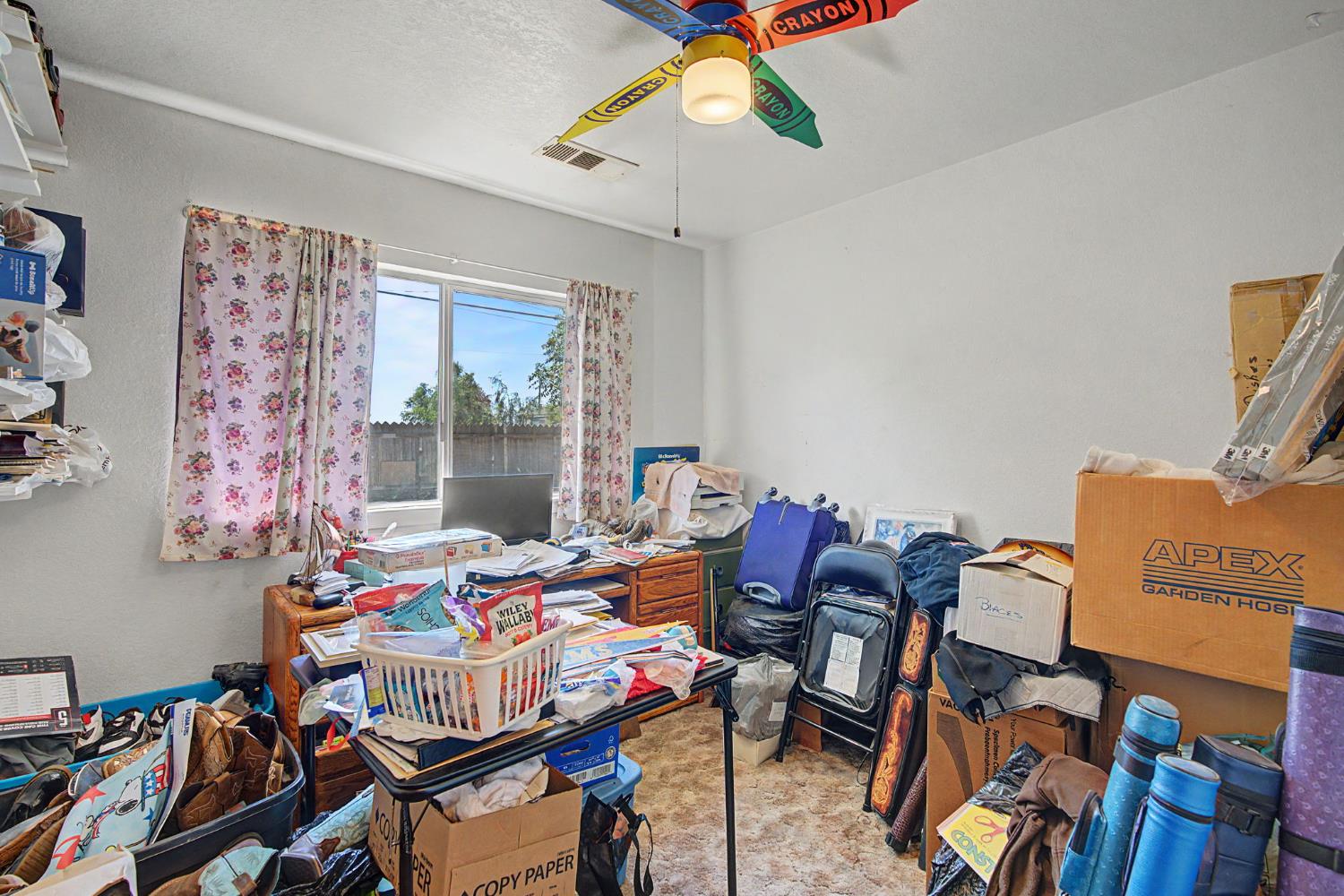 10129 Heath St, Hanford, CA 93230