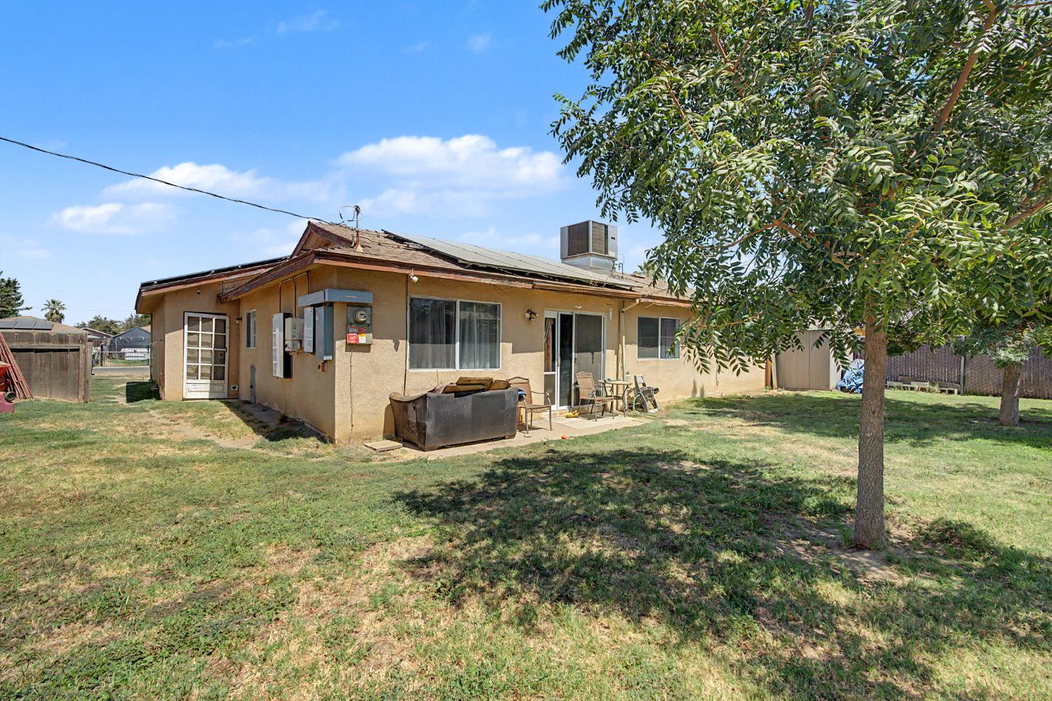 10129 Heath St, Hanford, CA 93230