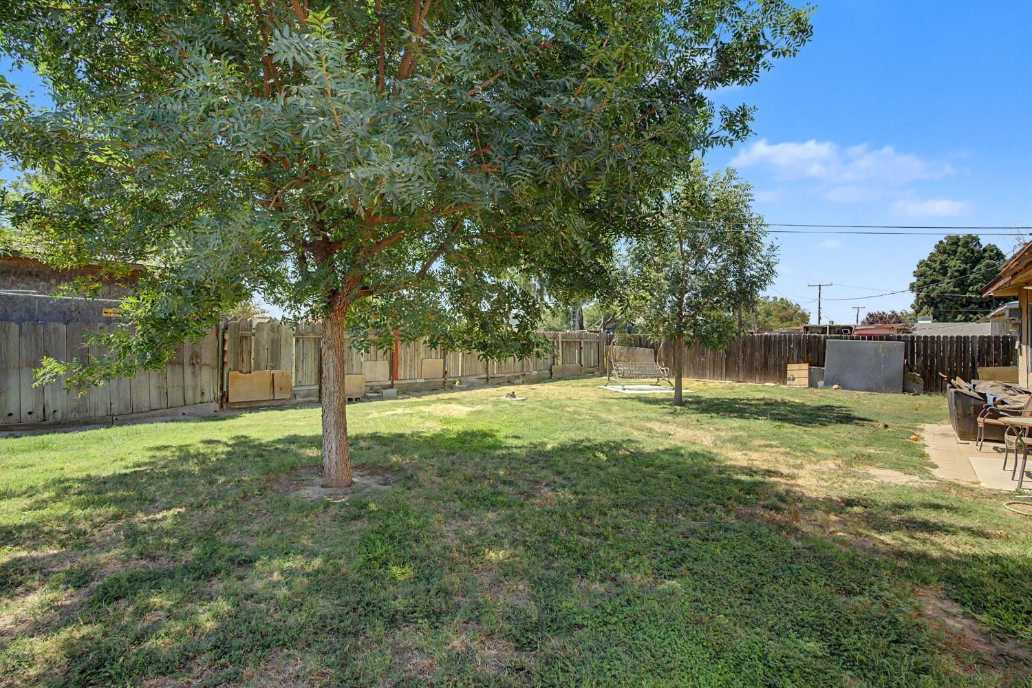 10129 Heath St, Hanford, CA 93230
