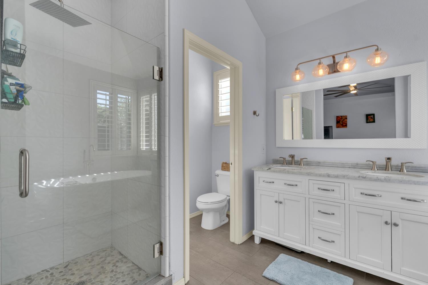 5671 W Athens Ave, Fresno, CA 93722
