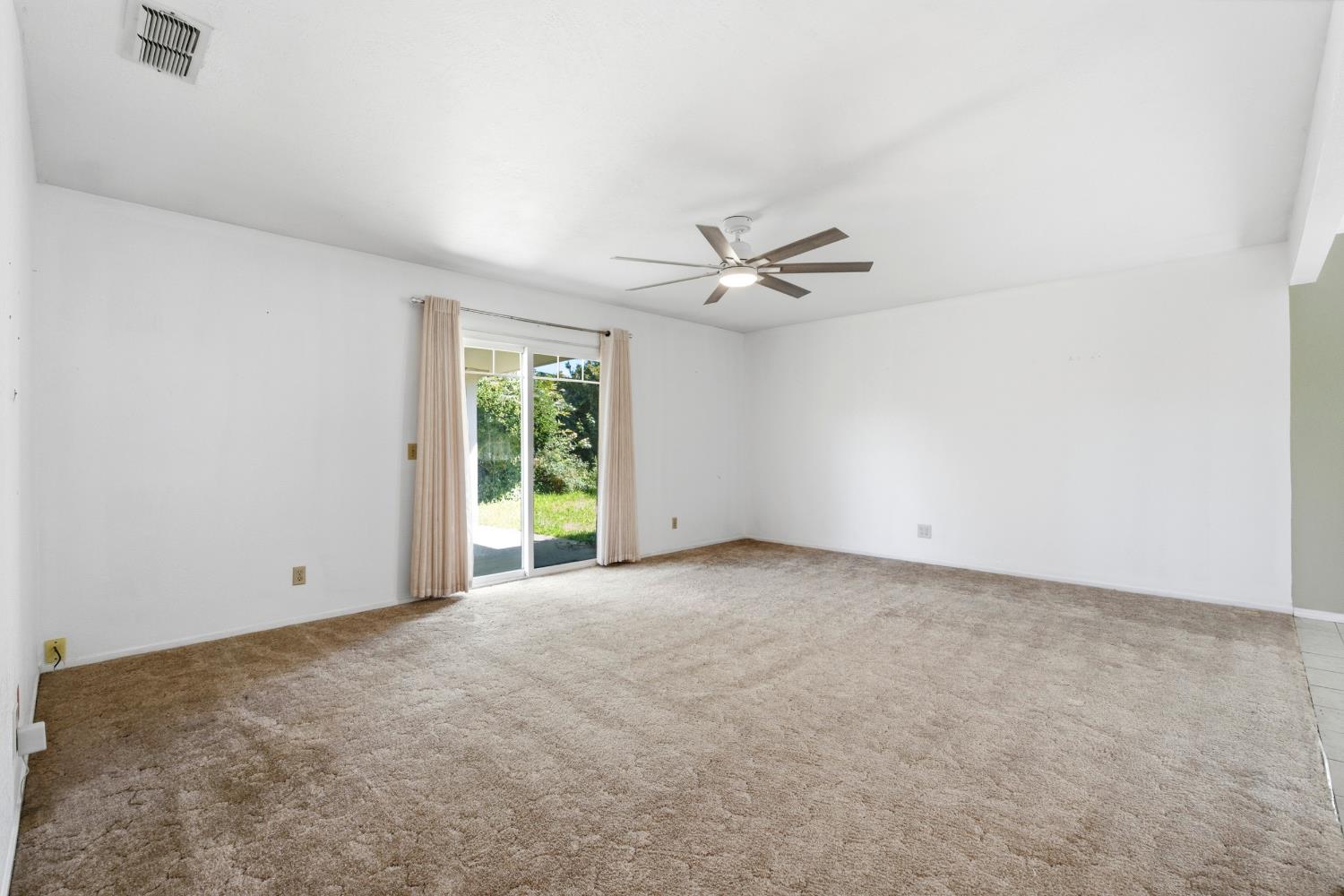 509 Ashlan Way, Madera, CA 93638