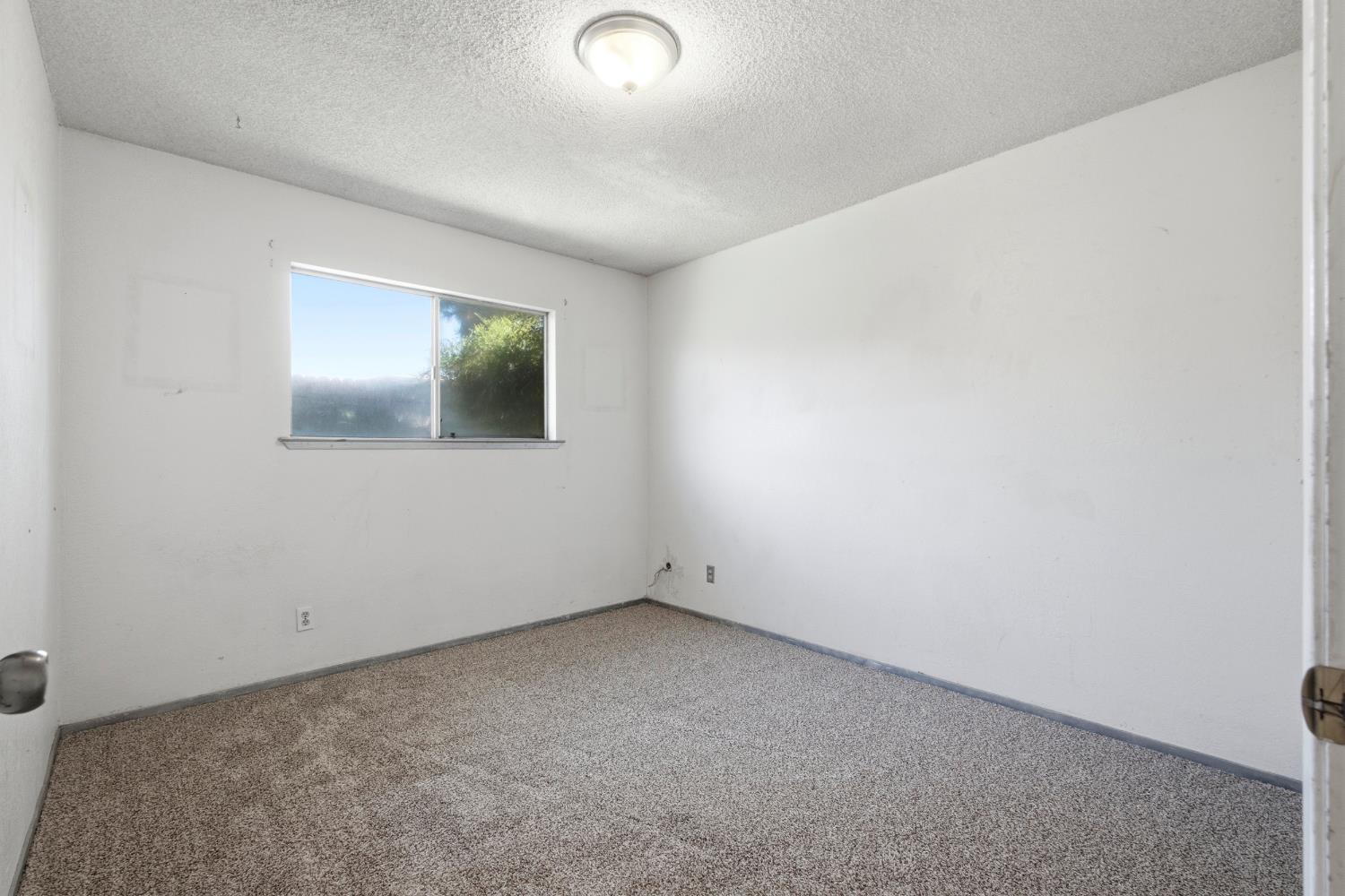 509 Ashlan Way, Madera, CA 93638