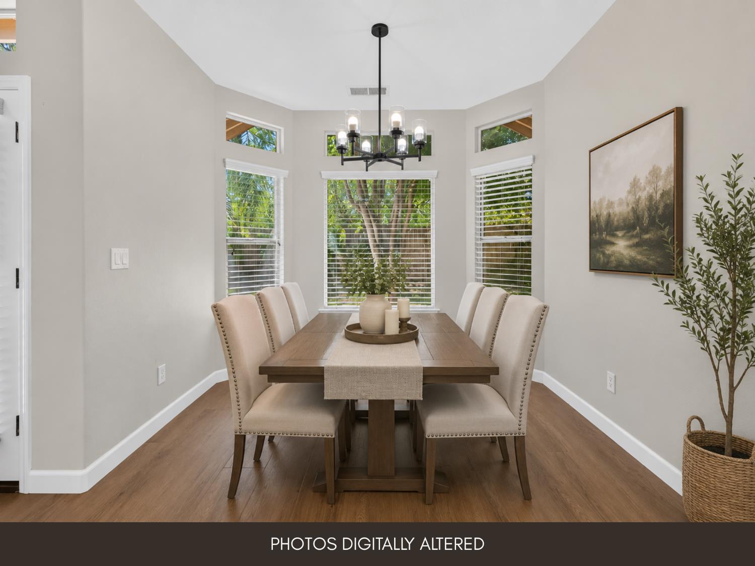 1039 E Hogan Ave, Fresno, CA 93730