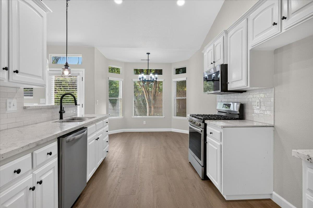 1039 E Hogan Ave, Fresno, CA 93730