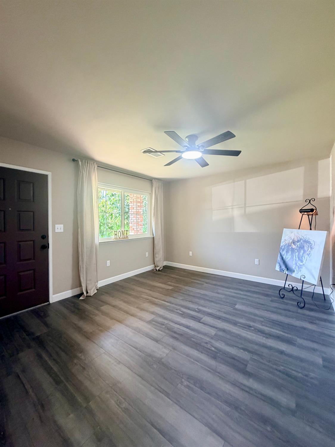 301 Mariposa St, Kingsburg, CA 93631