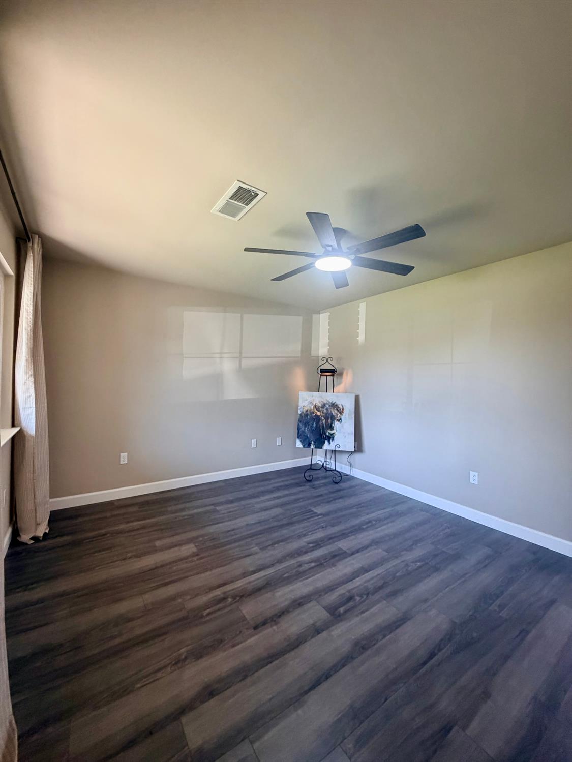 301 Mariposa St, Kingsburg, CA 93631