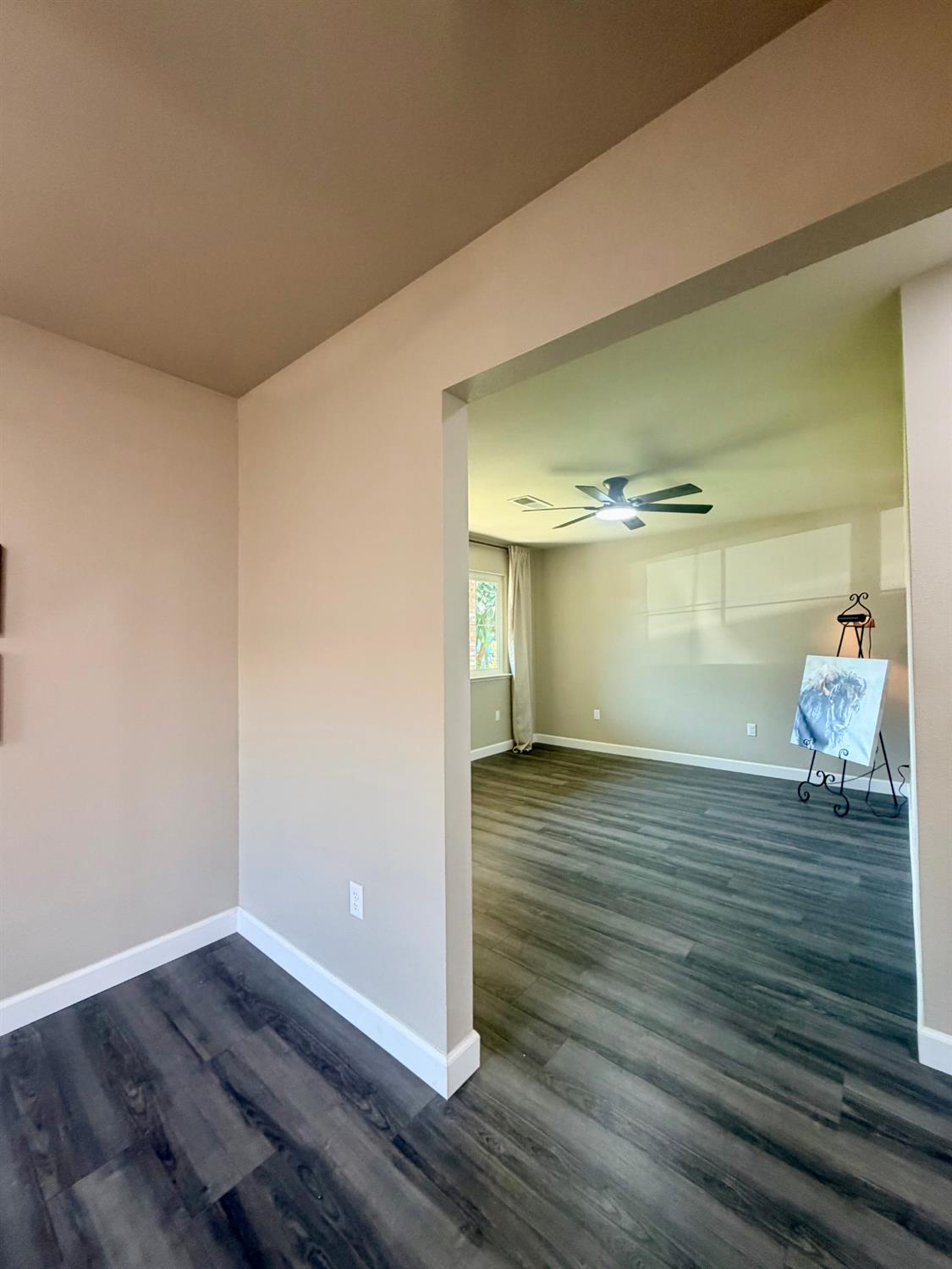 301 Mariposa St, Kingsburg, CA 93631