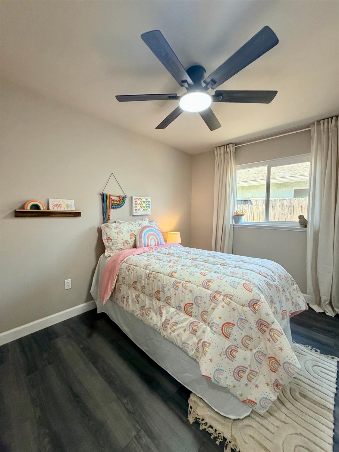 301 Mariposa St, Kingsburg, CA 93631