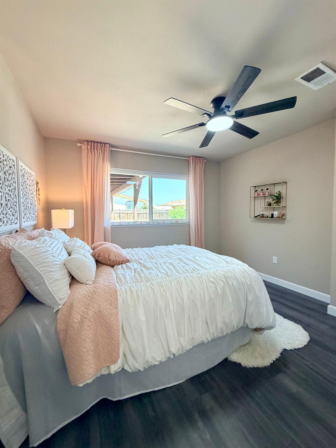 301 Mariposa St, Kingsburg, CA 93631