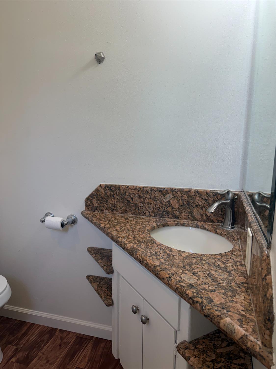 3341 E Pontiac Way, Fresno, CA 93726