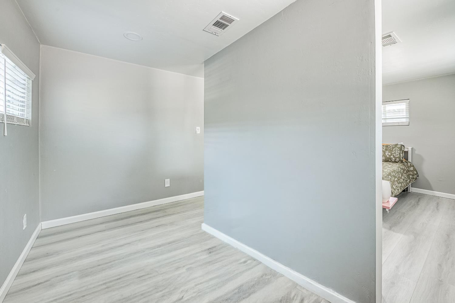 3874 E Holland Ave, Fresno, CA 93726