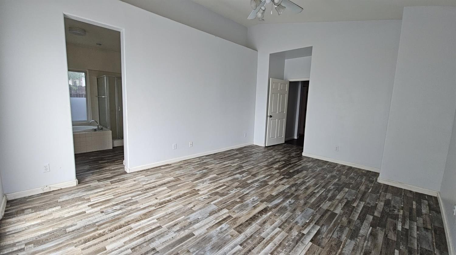 3026 Sage Ct, Hanford, CA 93230