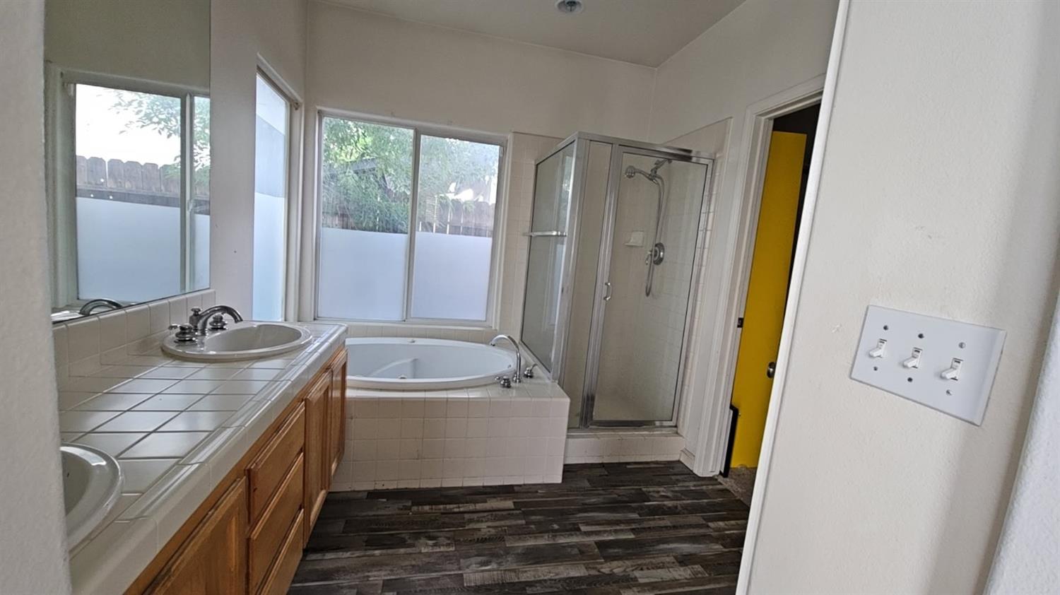 3026 Sage Ct, Hanford, CA 93230