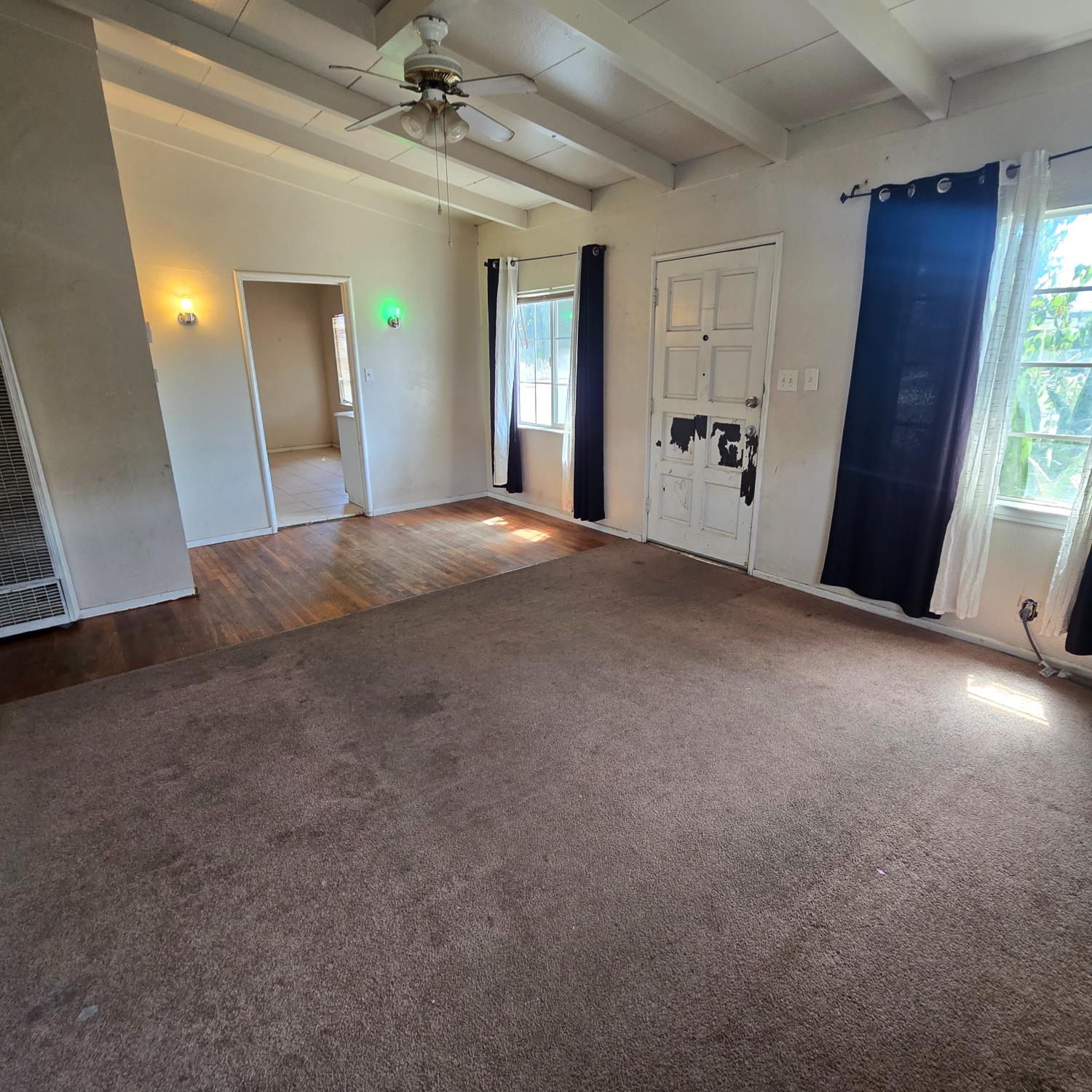 2127 E Sussex Way, Fresno, CA 93726