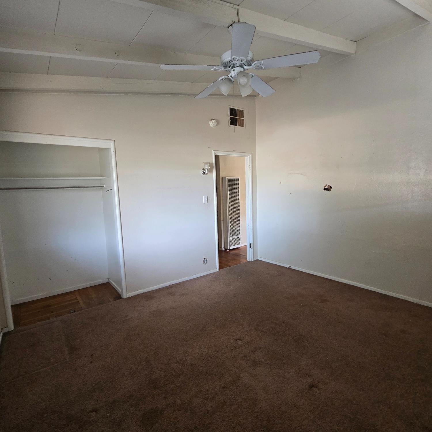 2127 E Sussex Way, Fresno, CA 93726