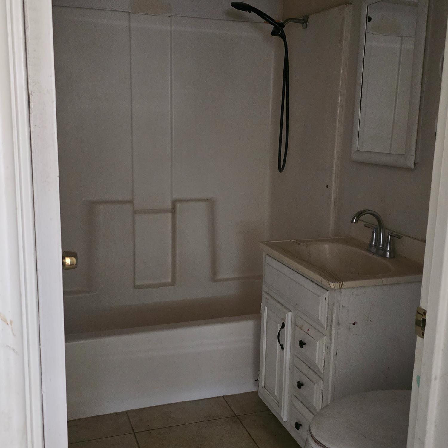 2127 E Sussex Way, Fresno, CA 93726