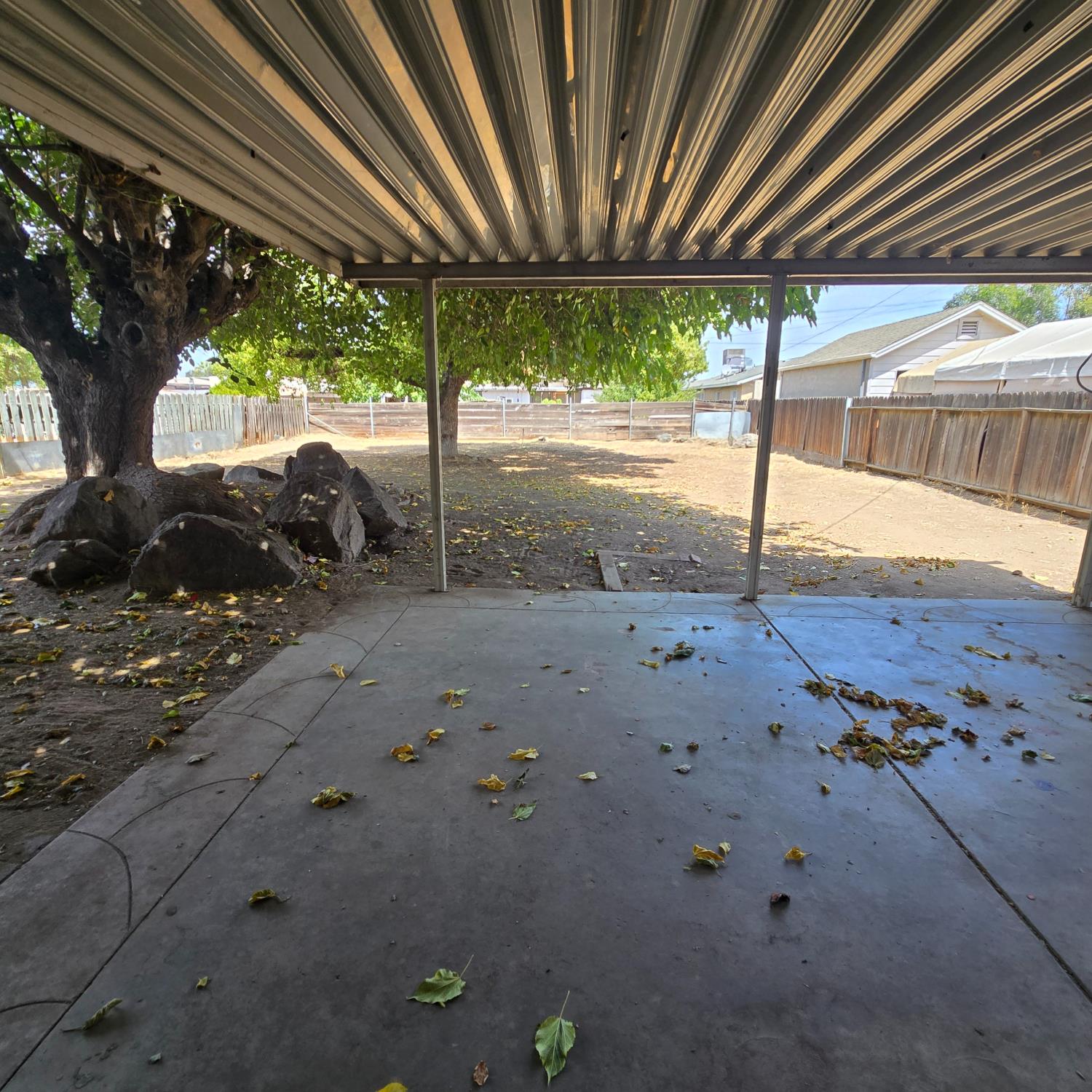 2127 E Sussex Way, Fresno, CA 93726