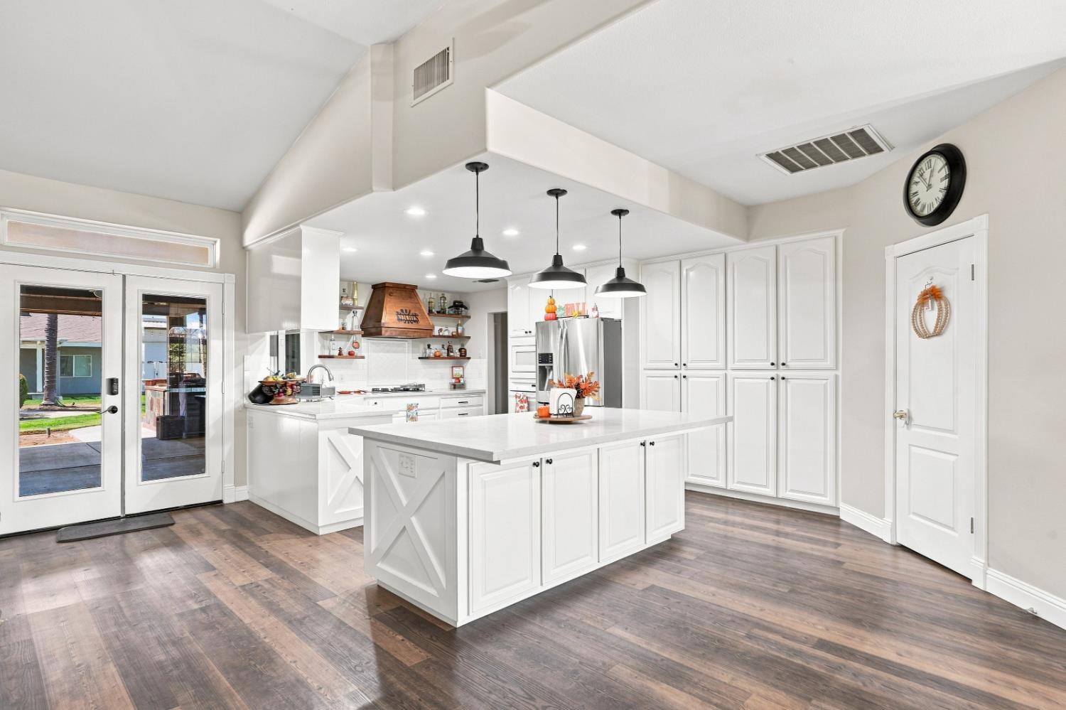 11635 S Amber Ave, Selma, CA 93662