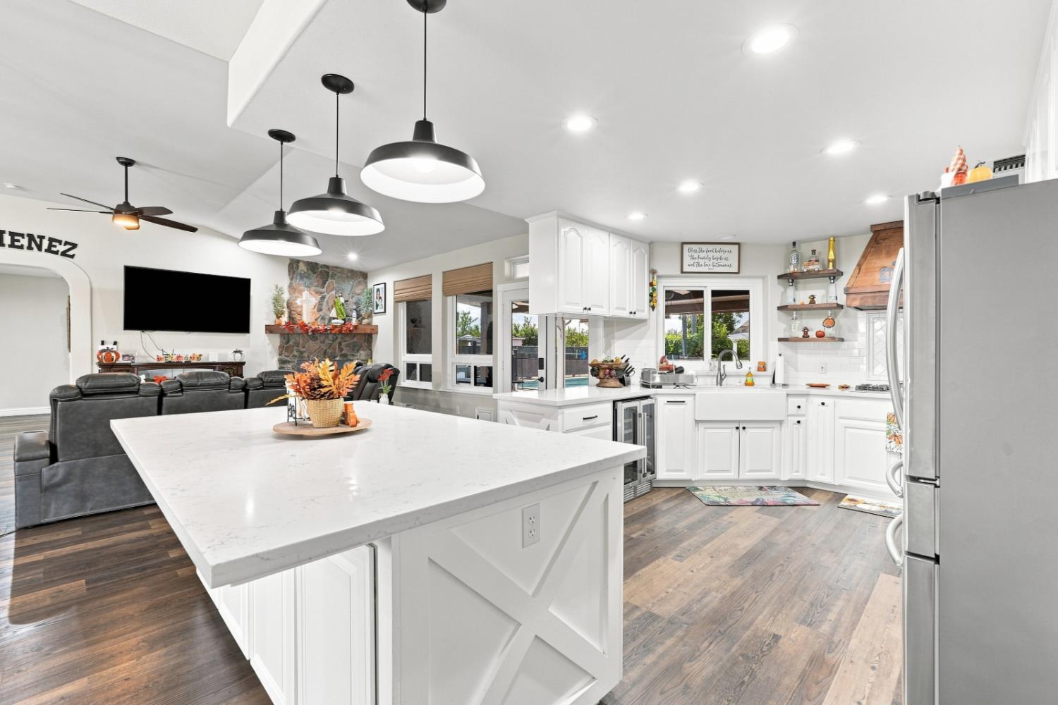 11635 S Amber Ave, Selma, CA 93662