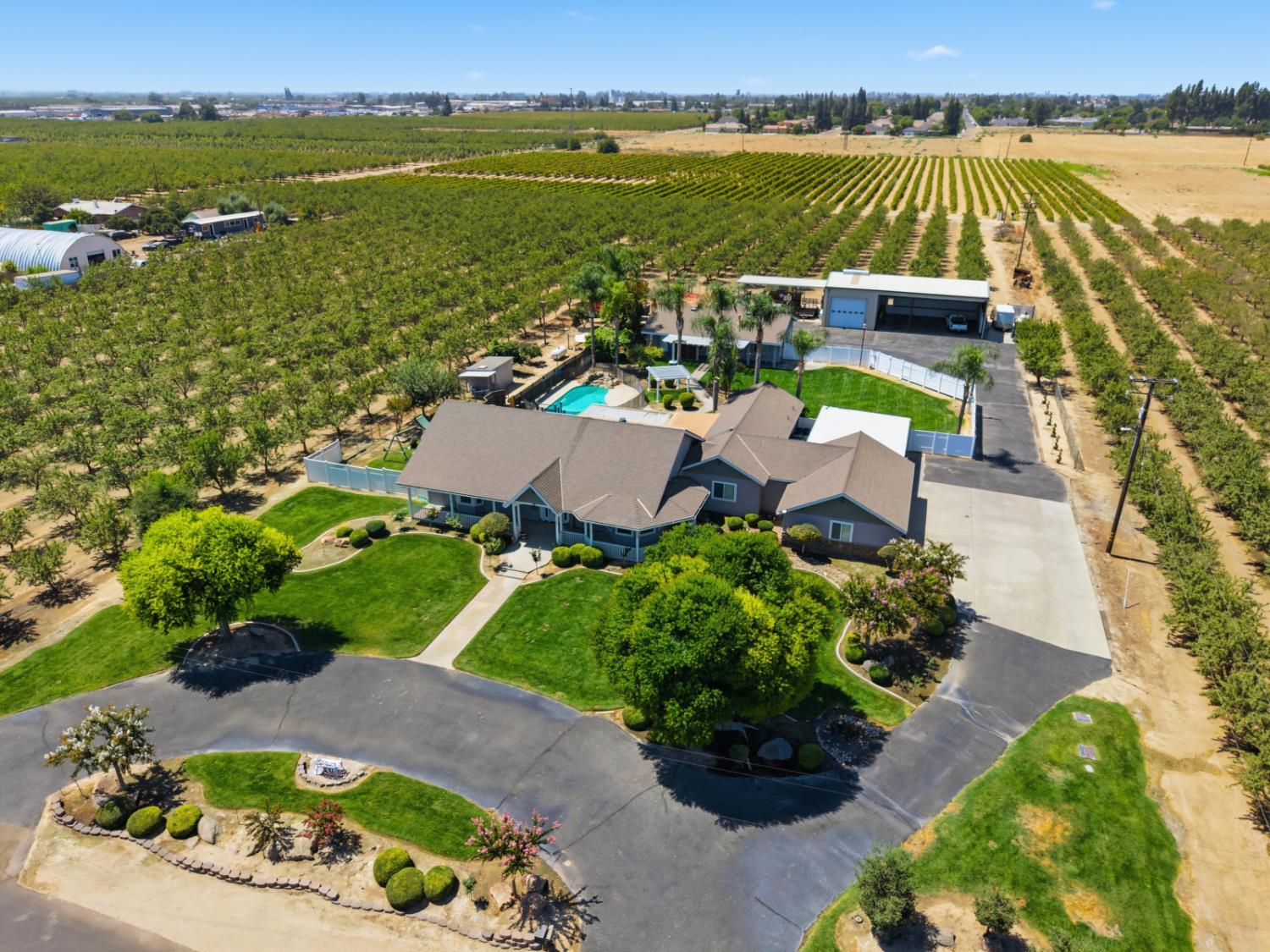 11635 S Amber Ave, Selma, CA 93662