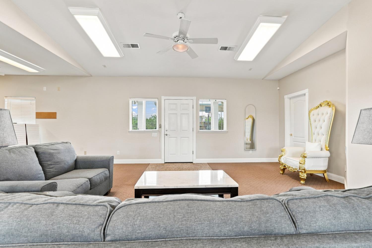 11635 S Amber Ave, Selma, CA 93662