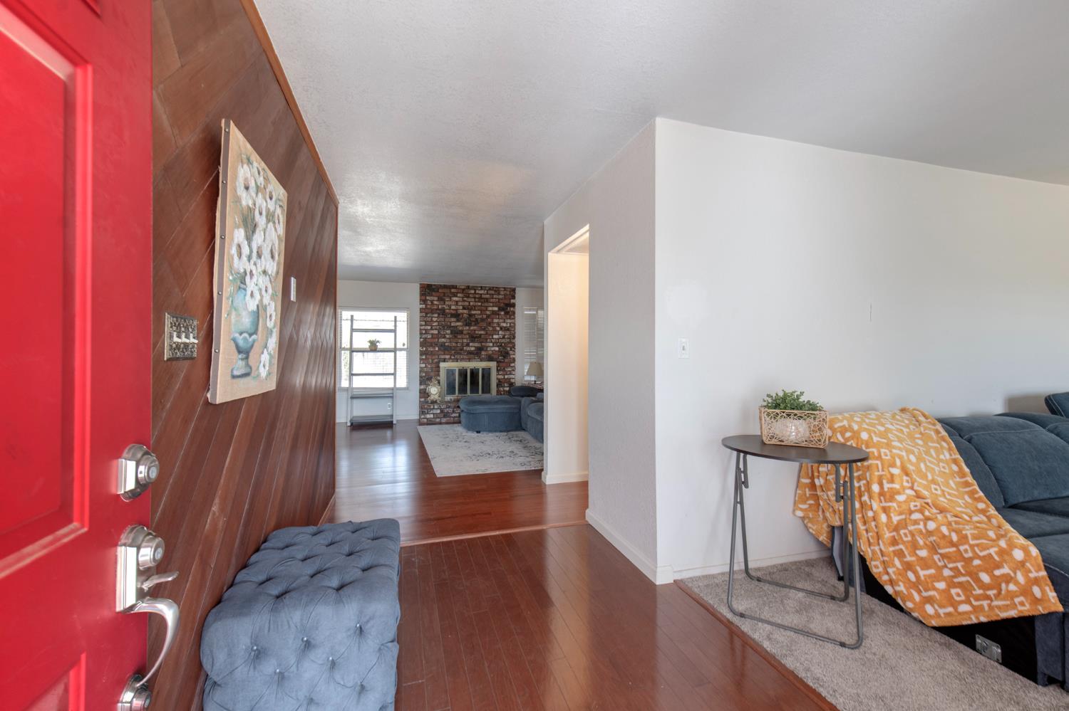 7466 N 4th, Fresno, CA 93704