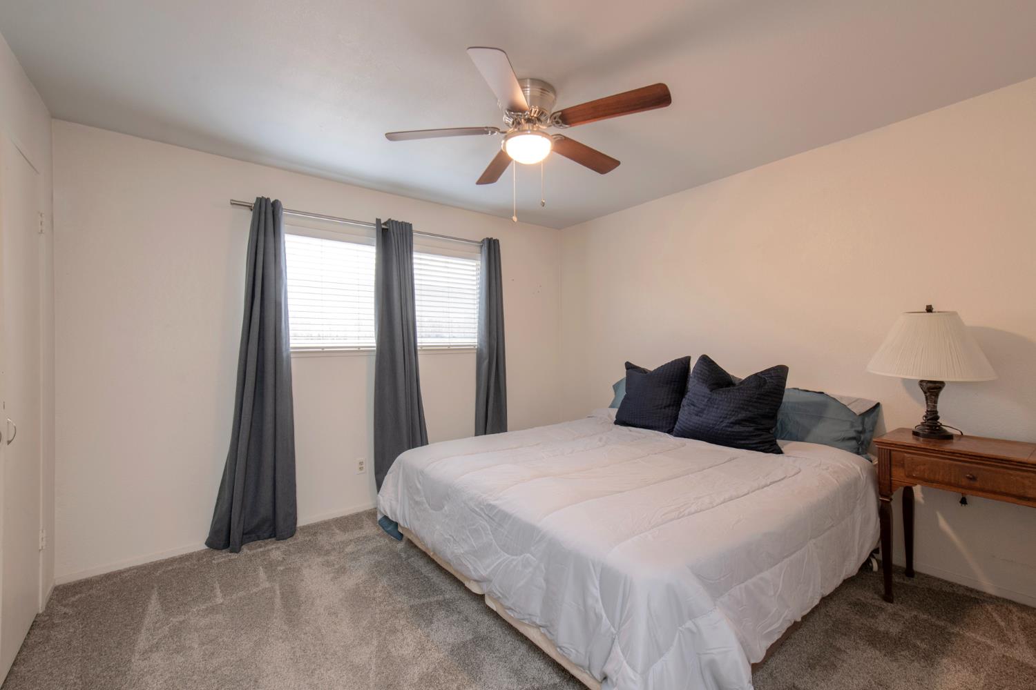 7466 N 4th, Fresno, CA 93704