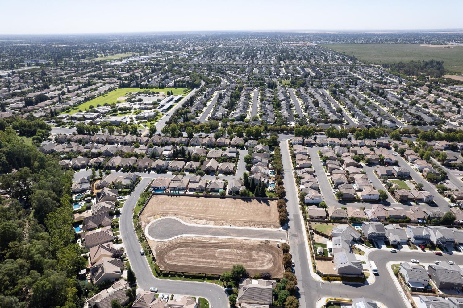 1783 N Preuss Ave, Clovis, CA 93619