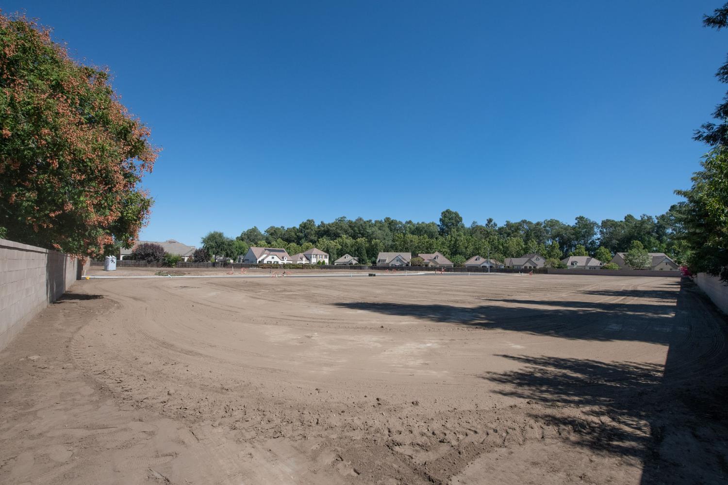 1783 N Preuss Ave, Clovis, CA 93619