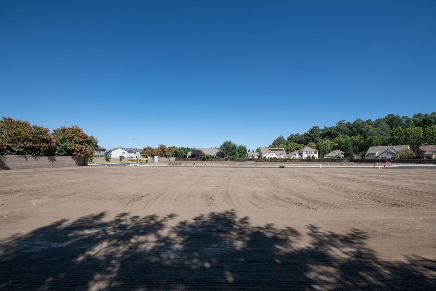 1783 N Preuss Ave, Clovis, CA 93619