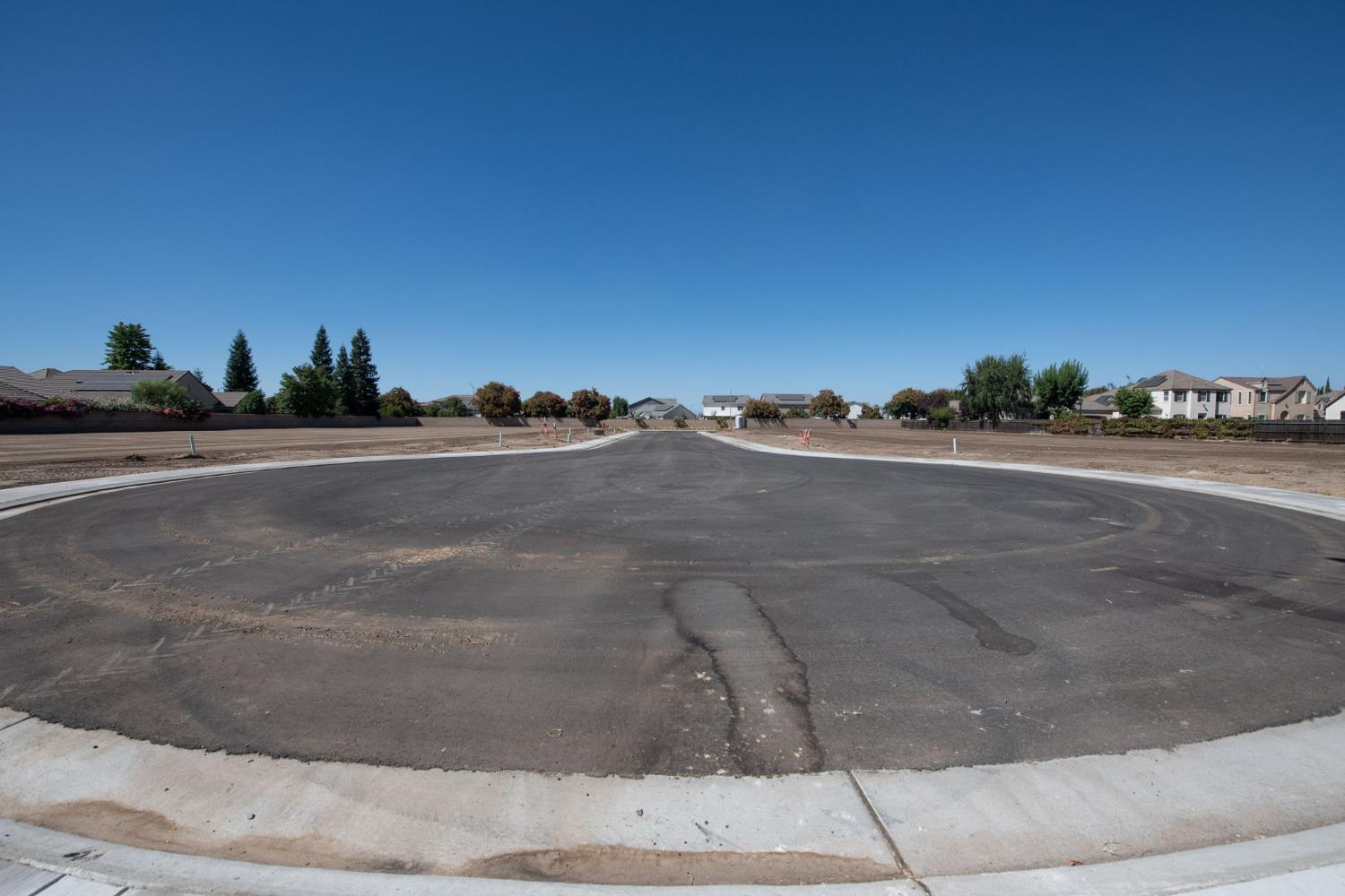 1783 N Preuss Ave, Clovis, CA 93619