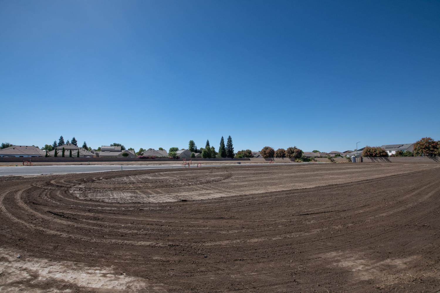 1783 N Preuss Ave, Clovis, CA 93619