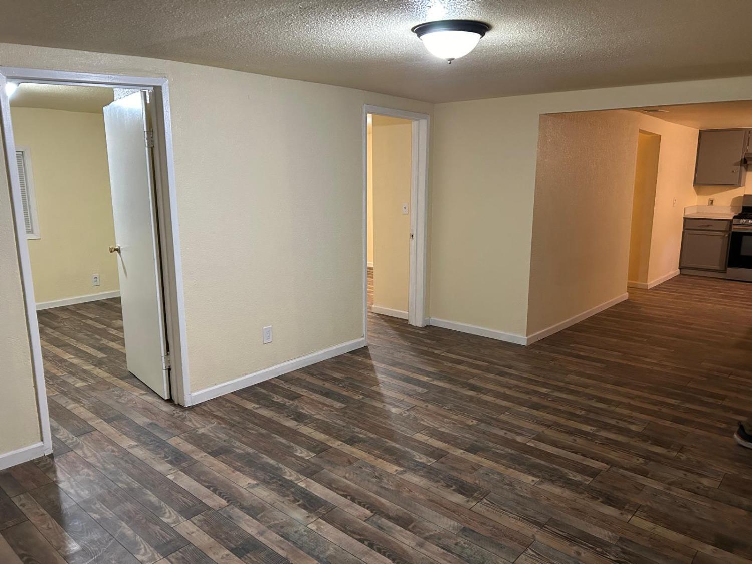 36597 Church, Traver, CA 93673