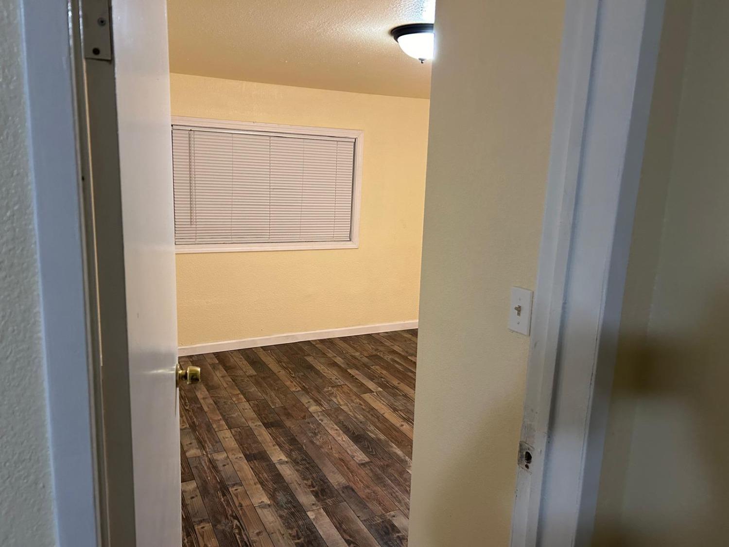 36597 Church, Traver, CA 93673