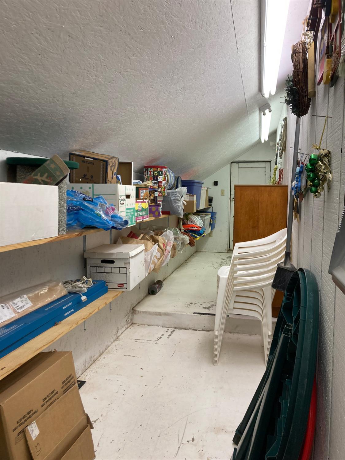 1237 Cedar Ave, Fish Camp, CA 93623