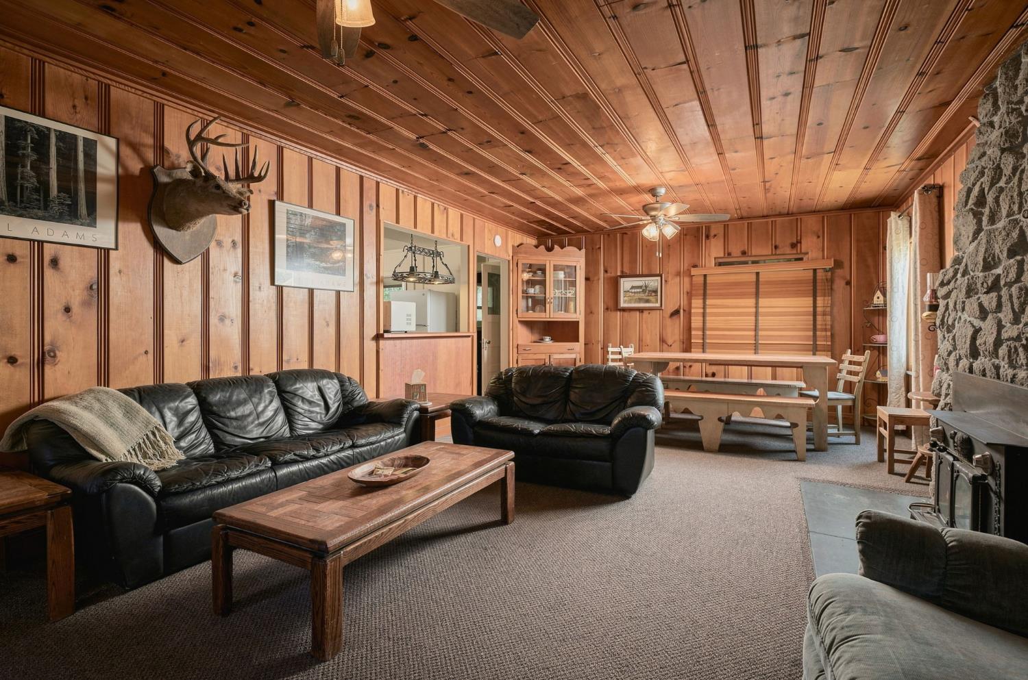 42151 Madrone Ln, Shaver Lake, CA 93664