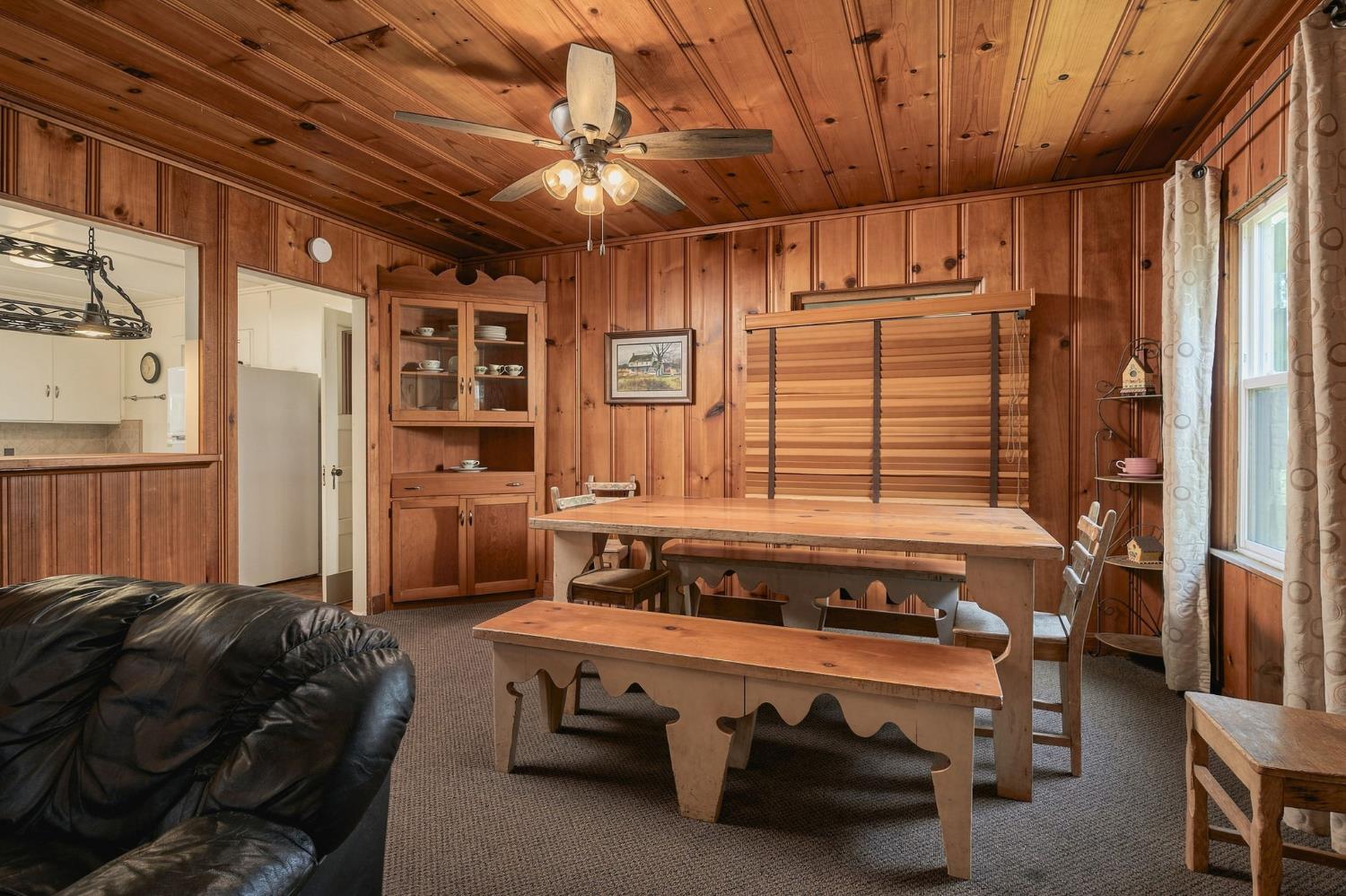 42151 Madrone Ln, Shaver Lake, CA 93664