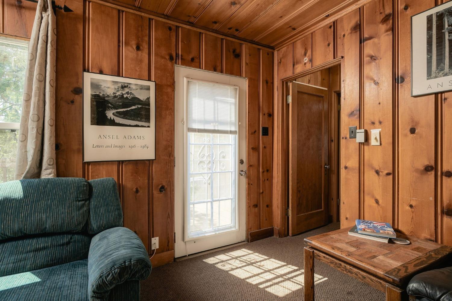 42151 Madrone Ln, Shaver Lake, CA 93664
