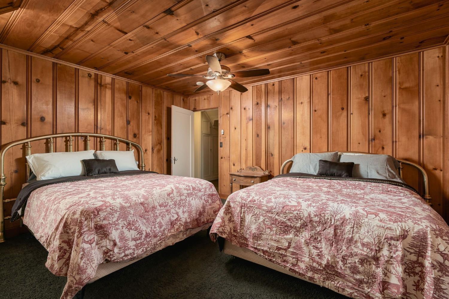 42151 Madrone Ln, Shaver Lake, CA 93664