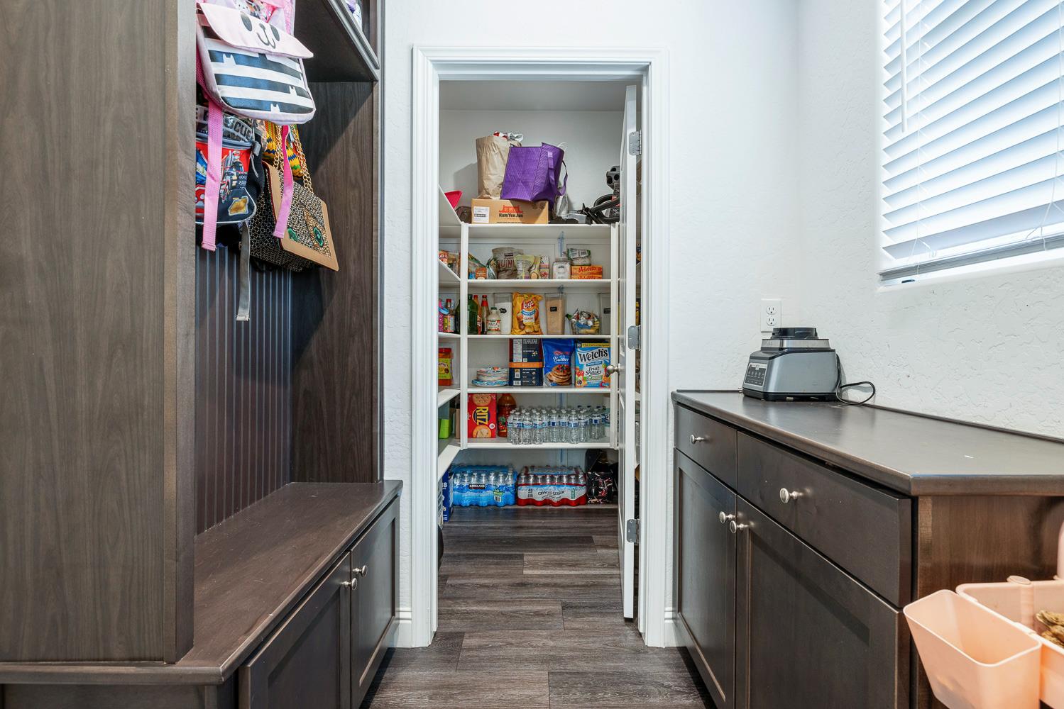 4167 Poe Ave, Clovis, CA 93619
